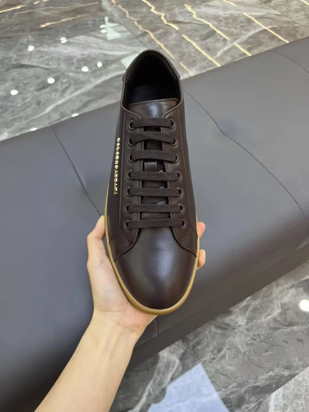 Men's Men's Shoes 💰400 [New Style] 🐝🐝DG men's calfskin sneakers Portofino Yacht shoes, simple and versatile design, unique saddle leather soles. The Dolce &G logo rear wing is the icing on the cake. Imported cowhide + rubber outsole Size: 39-44 (customized at 38.45)